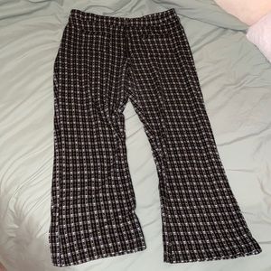 BP Cropped Flare Plaid Pants